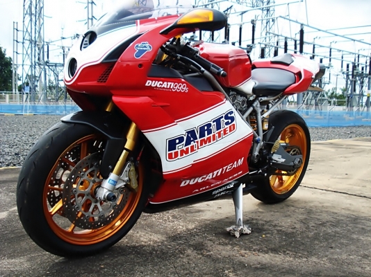 DUCATI 999s หล่อแรง แต่งเต็ม พร้อมทะเบียนโอนขนส่ง DUCATI 999s หล่อแรง แต่งเต็ม พร้อมทะเบียนโอนขนส่ง