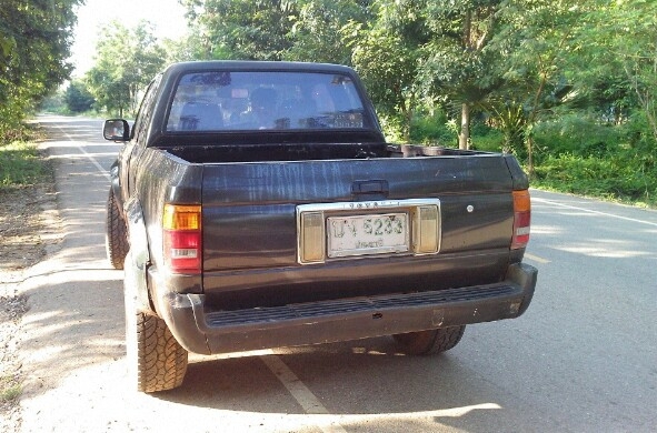 ต้องการขาย รถโฟร์วิล TOYOTA SURF