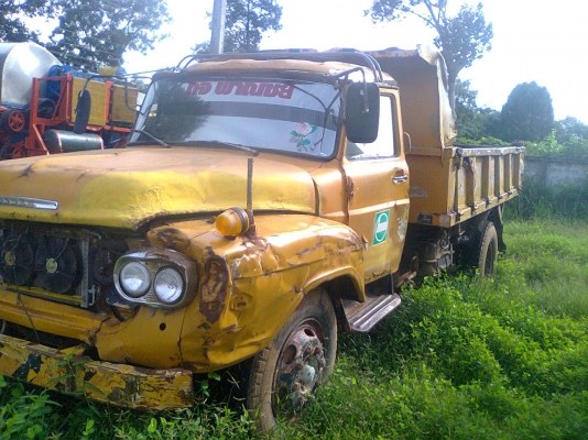 ขายรถหกล้อดั้มหัวยาวแอร์หนาว