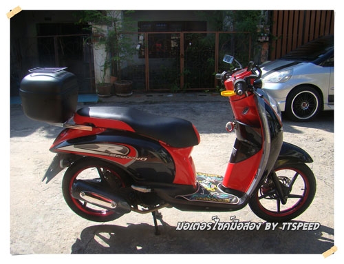ขาย Scoopy-i ล้อแม็ก มีกล่องท้ายเล่มพร้อมโอน ขาย Scoopy-i ล้อแม็ก มีกล่องท้ายเล่มพร้อมโอน