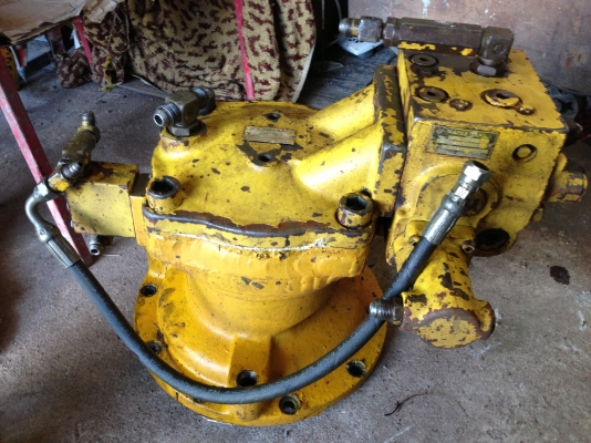 ขายเสื้อ มอเตอร์สวิง kobelco mark3(ต่อรองใด้)