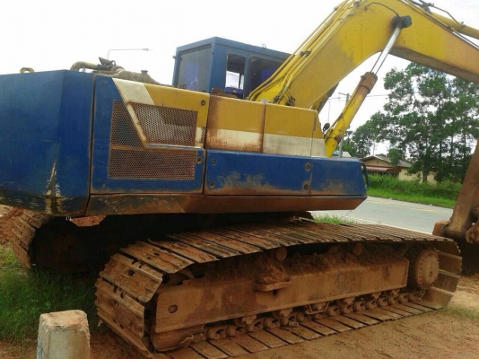 ขายด่วน!!! KOMATSU PC 200-3 สภาพสวยพร้อมใช้งานค่ะ