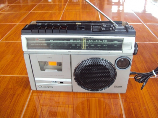 ขายวิทยุ-เทปแนว Vintage sanyo