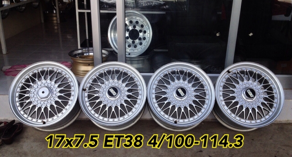 ขายล้อ BBS งาน JRD ขอบ 17x7.5 ET38 4/100-114.3 สภาพสวย มีดุ้งนิดเดียว 1 วง