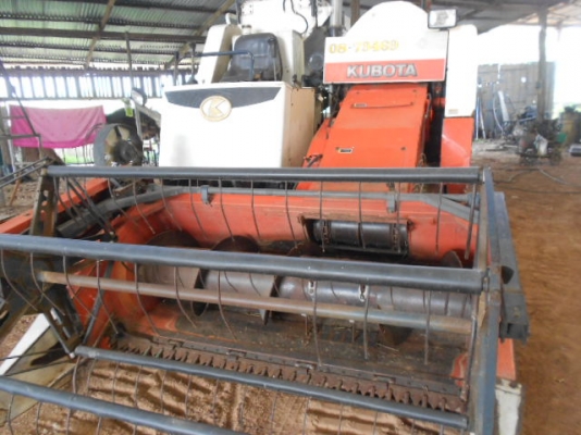 ขายรถเกี่ยวข้าว KUBOTA DC 60 สารคาม