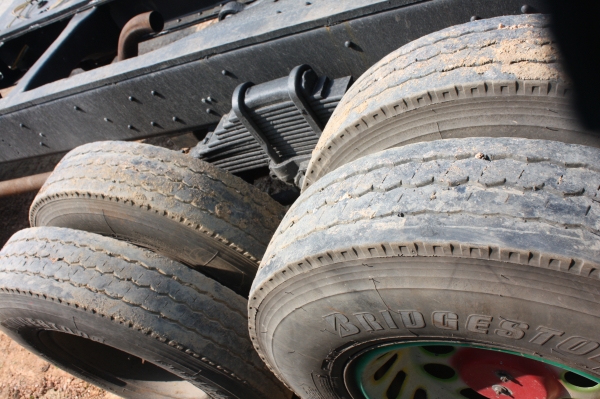 ขายสสิบล้อ อีซูซุ185 BF  มีหัวเเละเเชลซี สวยเดิมๆยาง100\%ครับ