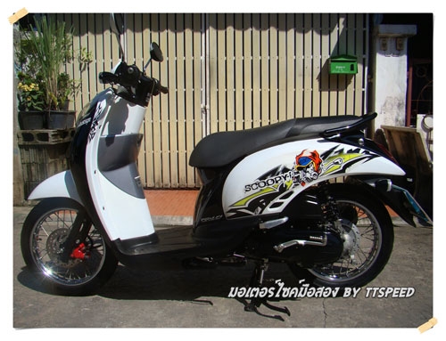 รถบ้าน Scoopy-i ลาย Active Boy ไมล์แค่ 4 พันโลเล่มครบ