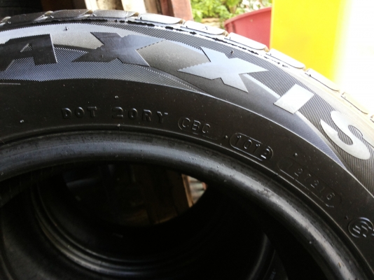 ยาง maxxis 195 55 15 ปี2012