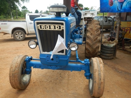 ขายรถไถ Ford 77 เต็มตัวพร้อมใช้งาน