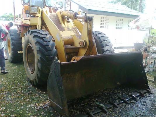 รถตัก KOMATSU WA120-1 ซีเรียล 12182  แรงตักดี ทำงานไว ประหยัดน้ำมัน สีเดิม ๆ