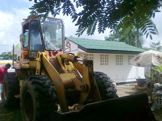 รถตัก KOMATSU WA120-1 ซีเรียล 12182  แรงตักดี ทำงานไว ประหยัดน้ำมัน สีเดิม ๆ