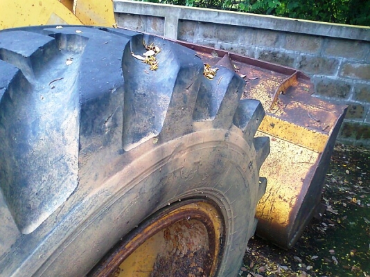 รถตัก KOMATSU WA120-1 ซีเรียล 12182  แรงตักดี ทำงานไว ประหยัดน้ำมัน สีเดิม ๆ