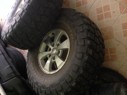 ขาย max Volk Racing R 20 พร้อมยาง สองวงครับ ขาย max Volk Racing R 20 พร้อมยาง สองวงครับ