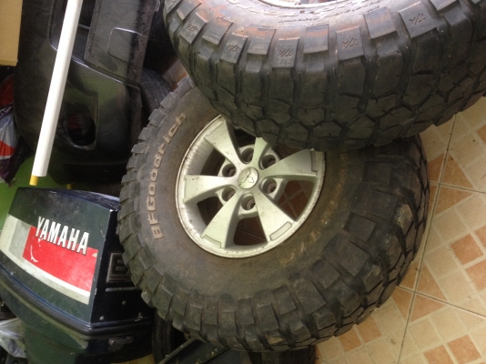 ขาย max Volk Racing R 20 พร้อมยาง สองวงครับ ขาย max Volk Racing R 20 พร้อมยาง สองวงครับ