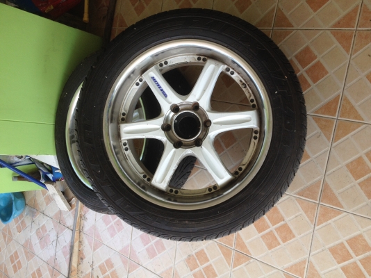 ขาย max Volk Racing R 20 พร้อมยาง สองวงครับ