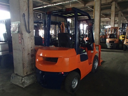 ขายรถฟอร์คลิฟต์TOYOTA 7FD25 เก่าญี่ปุ่นสภาพสวย2.5ตัน