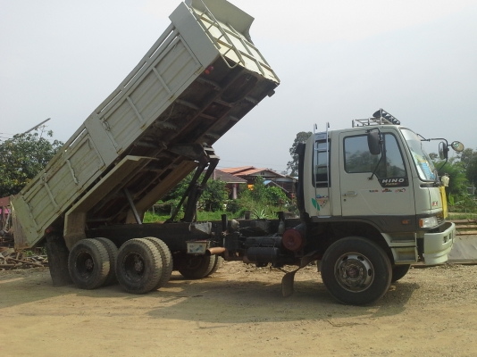 ขายรถ 10 ล้อซูโม่ 226 เครื่องmiou