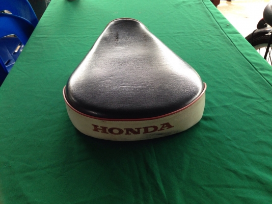 ขายเบาะC ถังเเยก สภาพตามรูปนะครับ ราคา 300 บาทพร้อมส่งนะ