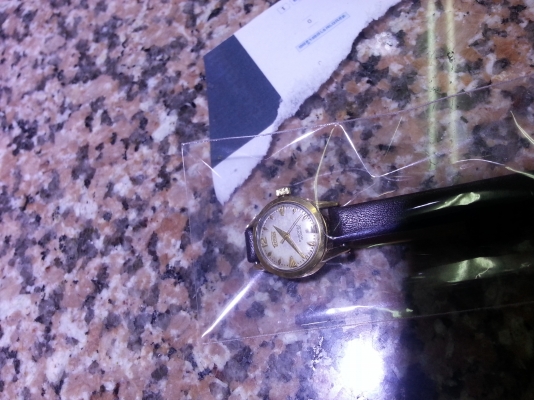 ขายนาฬิกาข้อมือเก่าใช้ได้ ขายนาฬิกาข้อมือเก่าใช้ได้