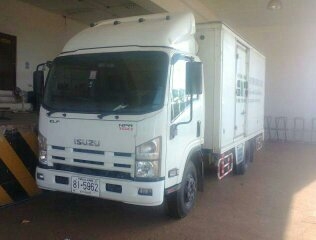 (จองแล้วคันที่เป็นกะบะคาโก้ค๊อกเหล็ก) ยังมีอีก(1)คันเป็นรถบรรทุกตู้แห้งครับ สวยเหมือนกัน ดูรูปภาพด้านในเลยครับ(850000)ราคานี้คุยได้ครับท่าน