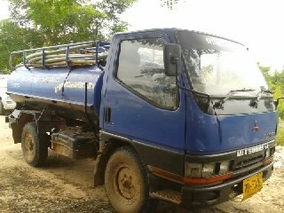 (จองแล้วคันที่เป็นกะบะคาโก้ค๊อกเหล็ก) ยังมีอีก(1)คันเป็นรถบรรทุกตู้แห้งครับ สวยเหมือนกัน ดูรูปภาพด้านในเลยครับ(850000)ราคานี้คุยได้ครับท่าน