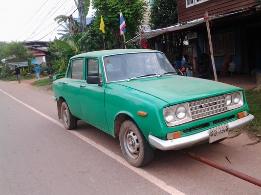 TOYOTA RT40 มาแล้วครับ วัตถุโบราณรุ่น ปู่ทวด เครื่อง12R รับ มัดจำแล้ว 4500 โดยอาจารย์อ๋อง ม.จุฬา ขอบคุณที่อุดหนุนครับ