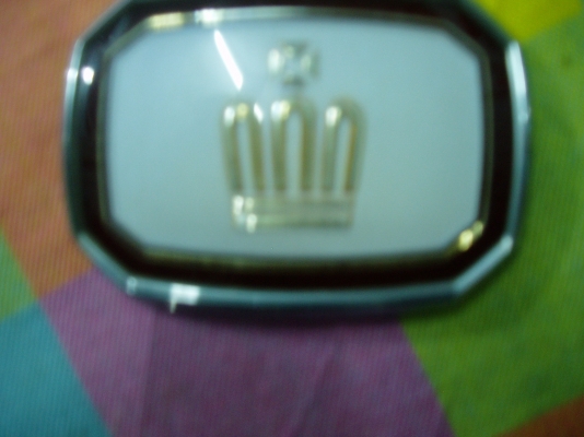 ขาย โลโก้เป็นของโตโยต้าคราว์ ขาย โลโก้เป็นของโตโยต้าคราว์