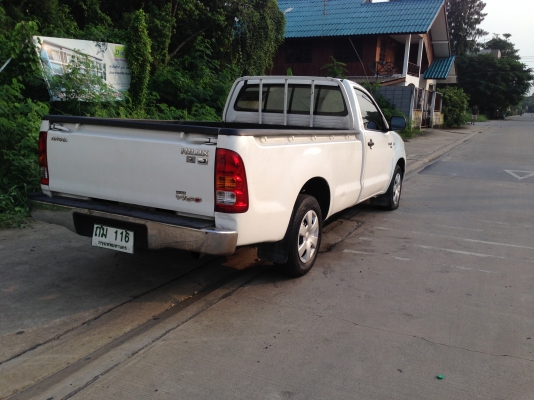 Toyota Hilux Vigo Single Cab D4D 2.5 ปี2009 สีขาว
