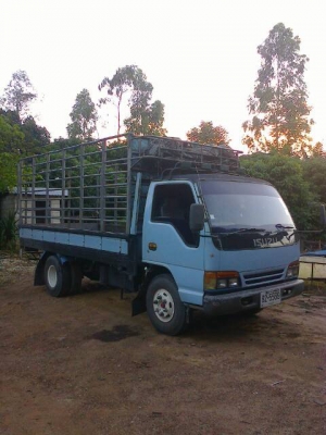 ขายISUZU NPR 120แรงฝาขาว ปี40 สภาพสวยพร้อมใช้คับ