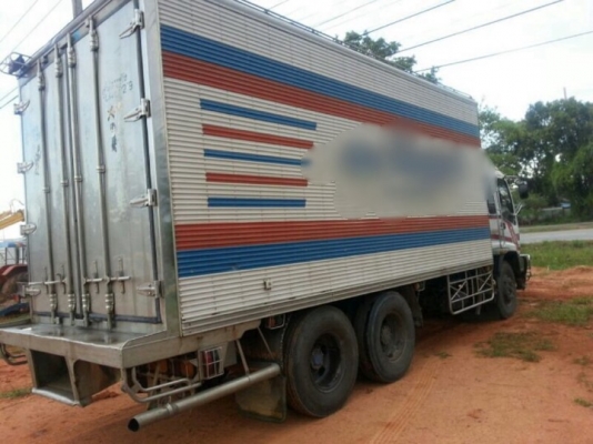 รถอีซูซุ lSUZU 10 ล้อ ตู้เย็น FVM 195 แรงม้า. ปี 43 ( ยูโรวัน แท้. ) สนใจติดต่อ 081 - 6079515 รถอีซูซุ lSUZU 10 ล้อ ตู้เย็น FVM 195 แรงม้า. ปี 43 ( ยูโรวัน แท้. ) สนใจติดต่อ 081 - 6079515