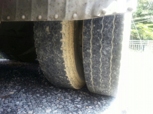 รถอีซูซุ lSUZU 10 ล้อ ตู้เย็น FVM 195 แรงม้า. ปี 43 ( ยูโรวัน แท้. ) สนใจติดต่อ 081 - 6079515 รถอีซูซุ lSUZU 10 ล้อ ตู้เย็น FVM 195 แรงม้า. ปี 43 ( ยูโรวัน แท้. ) สนใจติดต่อ 081 - 6079515