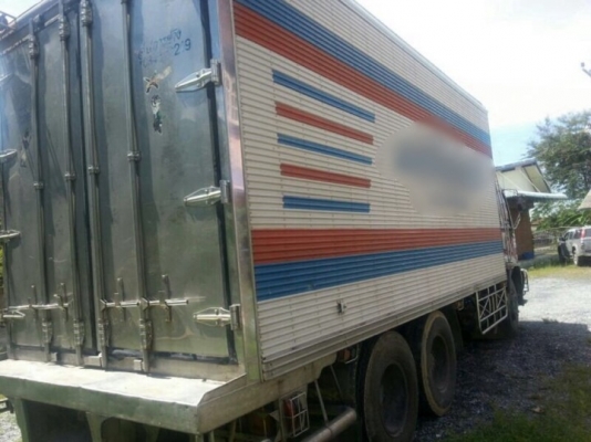 รถอีซูซุ lSUZU 10 ล้อ ตู้เย็น FVM 195 แรงม้า. ปี 43 ( ยูโรวัน แท้. ) สนใจติดต่อ 081 - 6079515 รถอีซูซุ lSUZU 10 ล้อ ตู้เย็น FVM 195 แรงม้า. ปี 43 ( ยูโรวัน แท้. ) สนใจติดต่อ 081 - 6079515