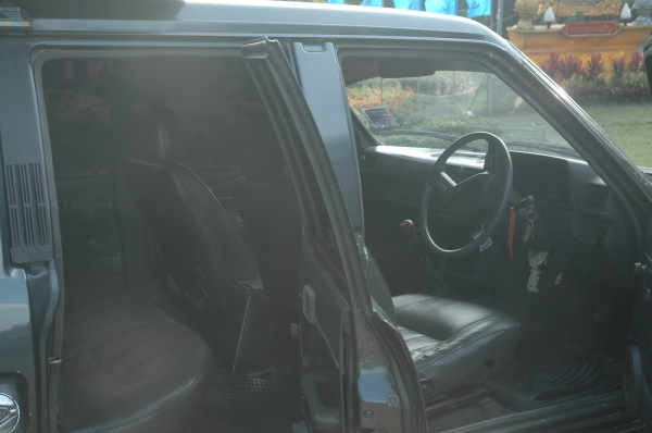 โตโยต้าฮีโร่4ประตู