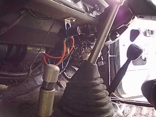 โช๊คกันสะบัด ติดคานแข็ง