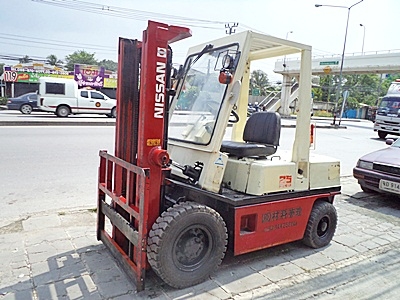 ขายรถยกนิสสัน 2.5 ตัน เครื่องเบนซิน กระบอกคู่ เสาสูง 3 เมตร พวงมาลัยเพาเว่อร์ สีเดิมจากนอก นำเข้าจากญี่ปุ่น ใช้งานได้ทันที ขายรถยกนิสสัน 2.5 ตัน เครื่องเบนซิน กระบอกคู่ เสาสูง 3 เมตร พวงมาลัยเพาเว่อร์ สีเดิมจากนอก นำเข้าจากญี่ปุ่น ใช้งานได้ทันที