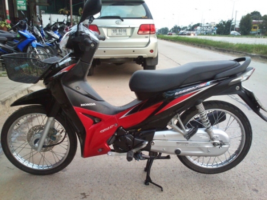 ฮอนด้า เวฟ110iปี54 สีแดงดำสภาพใหม่มากเครื่องดีวิ่งน้อย