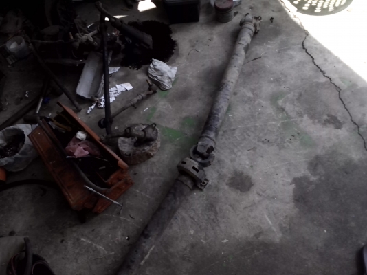 ขายเพลากลางดีแมกถูกๆ ขายเพลากลางดีแมกถูกๆ