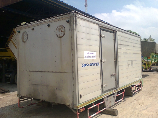 ตู้แห้ง 6 ล้อ ISUZU NPR ยาว 5 เมตร สวยๆๆๆ