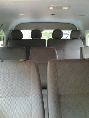 ต้องการขายรถตู้ toyota ventury มือสองสภาพดี ราคาถูก