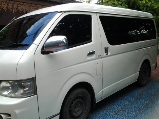 ต้องการขายรถตู้ toyota ventury มือสองสภาพดี ราคาถูก