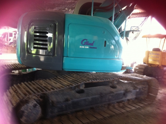 ขายด่วน KOBELCO SK200SR  เก่าในแต่สภาพเก่าญี่ปุ่น สวยจริง ๆๆ