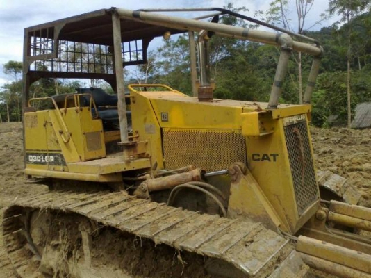 ขายด่วนรถแทรคเตอร์ CATERPILLAR D3C เครื่องดี ช่วงล่างสวย พร้อมใช้งาน ขายด่วนรถแทรคเตอร์ CATERPILLAR D3C เครื่องดี ช่วงล่างสวย พร้อมใช้งาน