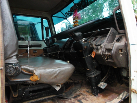 ขายด่วนรถสิบล้อFM187เครือง185แรงม้าดรั้ม2เพลา