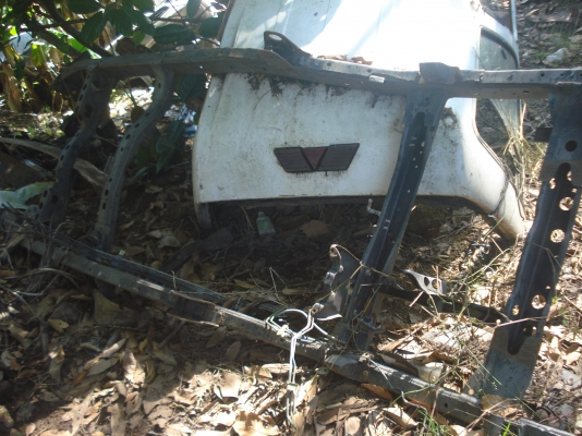 ขายคัสซีฟรอนเทียตอนเดียวครึ่งท่อนเป็นอะไหล่ ขายคัสซีฟรอนเทียตอนเดียวครึ่งท่อนเป็นอะไหล่