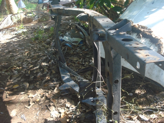 ขายคัสซีฟรอนเทียตอนเดียวครึ่งท่อนเป็นอะไหล่