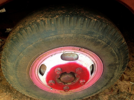 **165,000บ.ต่อรองนิดหน่อย**ขายตามสภาพ ไม่ได้ใช้งาน 6ล้อMAZDA วางเครื่องISUZU 100แรง (ลงเล่ม) ช่วงล่าง 5น็อต คัสซีสวยเดิมไม่มีผุไม่มีดาม กระบะยาว4.20ม.สภาพดีไม่ผุ หัวเดิมภายในดีคอนโซลครบ ยางดี6เส้น รถจอดครับ เอกสาร ม.79 เช็คระบบเบรคกับระบบไฟใช้งานได้เลย รา