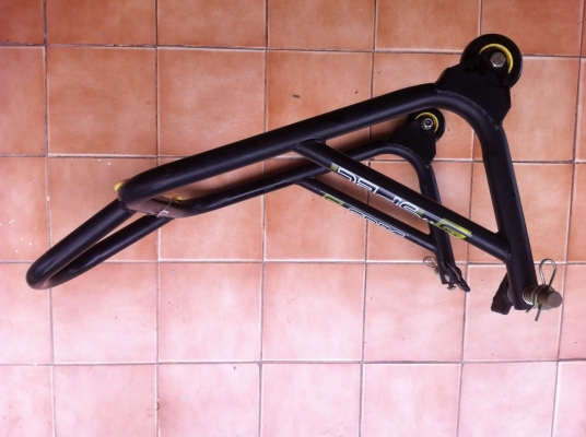 ธารนนทบุรี//ขายสแตนตั้งรถมอไซค์ bigbike ราคา1,200บาท พร้อมจัดส่ง "มือสองครับ"