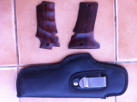 ธารนนทบุรี//ขาย ประกับปืน 9 นอริงโก้+ซองปืน ราคา950บาท พร้อมจัดส่ง