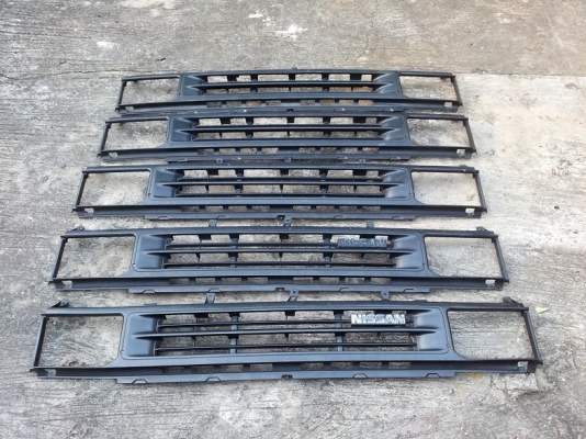 กระจังหน้า Terrano