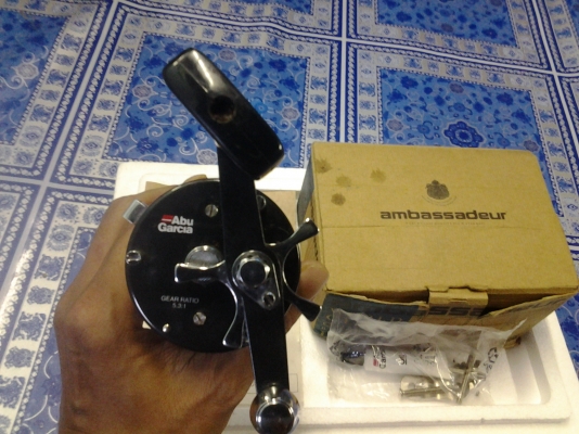 ลอกตกปลา Abu7000cl